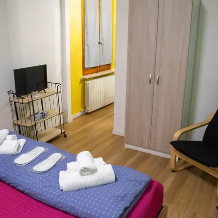 Maruffi 17 Zona Clinica Bilocali Апартаменты