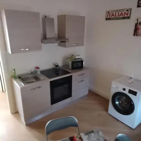 Maruffi 17 Zona Clinica Bilocali Appartamento *