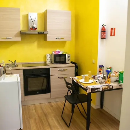 Maruffi 17 Zona Clinica Bilocali Appartement *